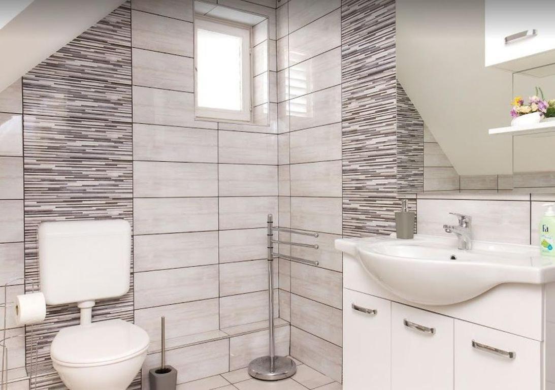 Gizella Haz Apartment Keszthely Ngoại thất bức ảnh
