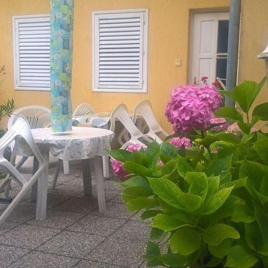 Gizella Haz Apartment Keszthely Ngoại thất bức ảnh